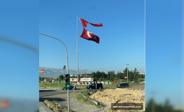Kahramanmaraş’ta Türk Bayrağı yırtıldı
