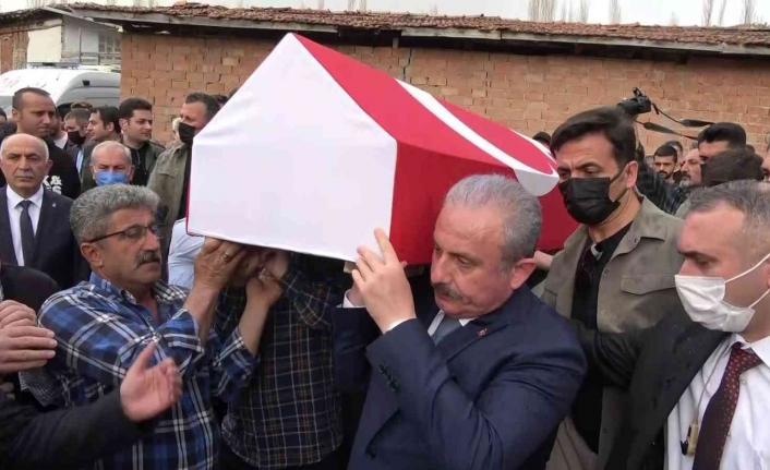 TBMM Başkanı Şentop’un vefat eden koruma polisi Amasya’da defnedildi